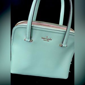 Kate ♠️  Beautiful handbag!